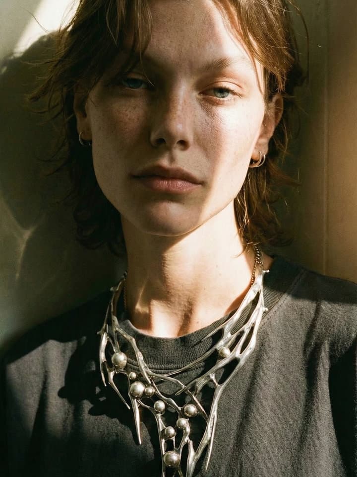 AI-generated accessories model photo showing professional scene and lighting reproduction